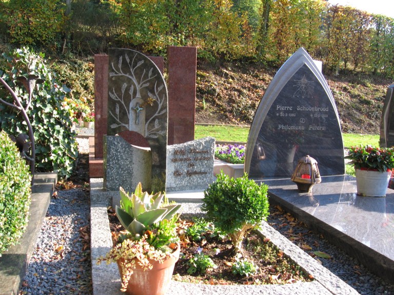 Schinnen Mama's graf